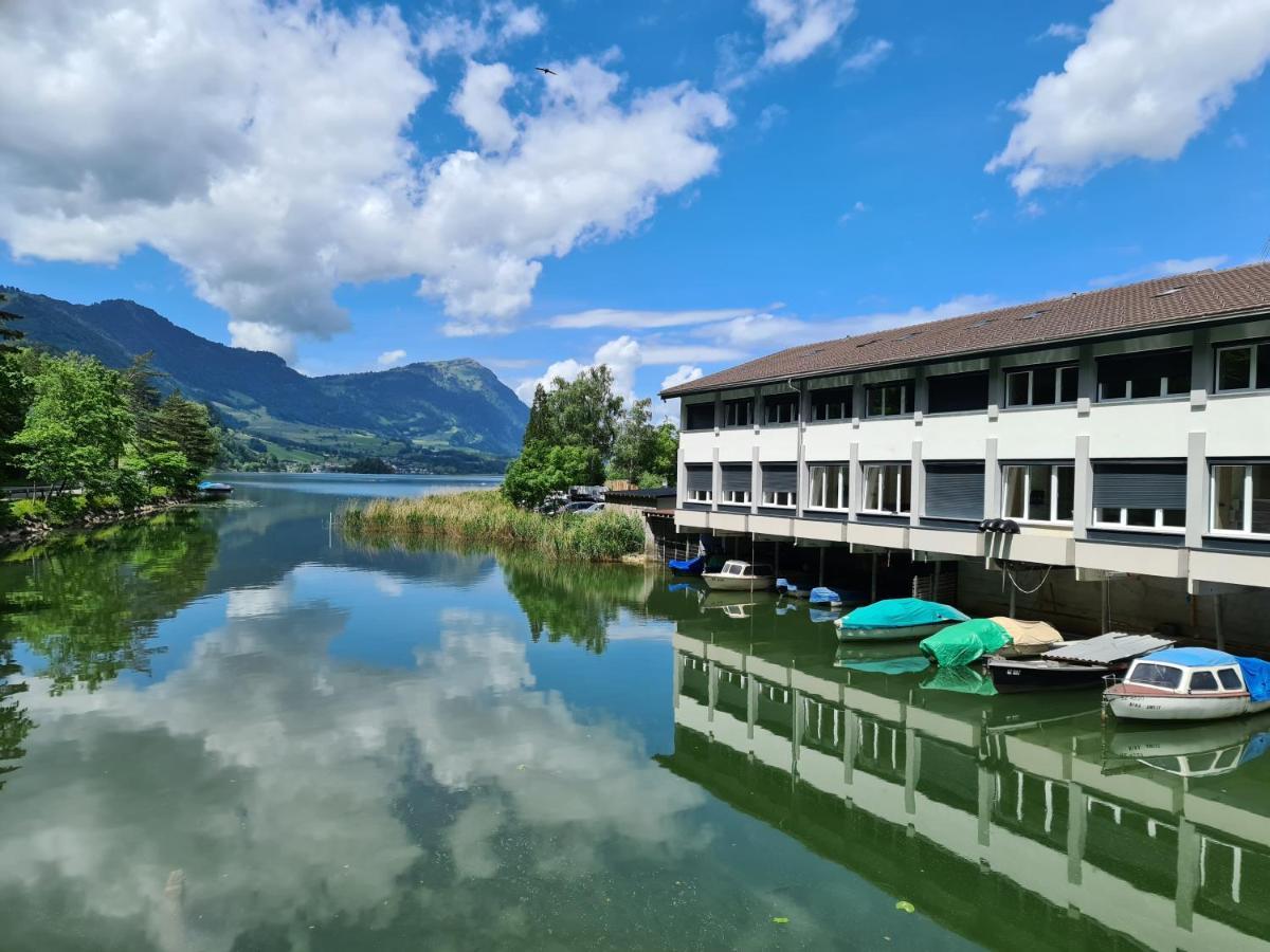 Helvetia Hotel Seewen  ภายนอก รูปภาพ
