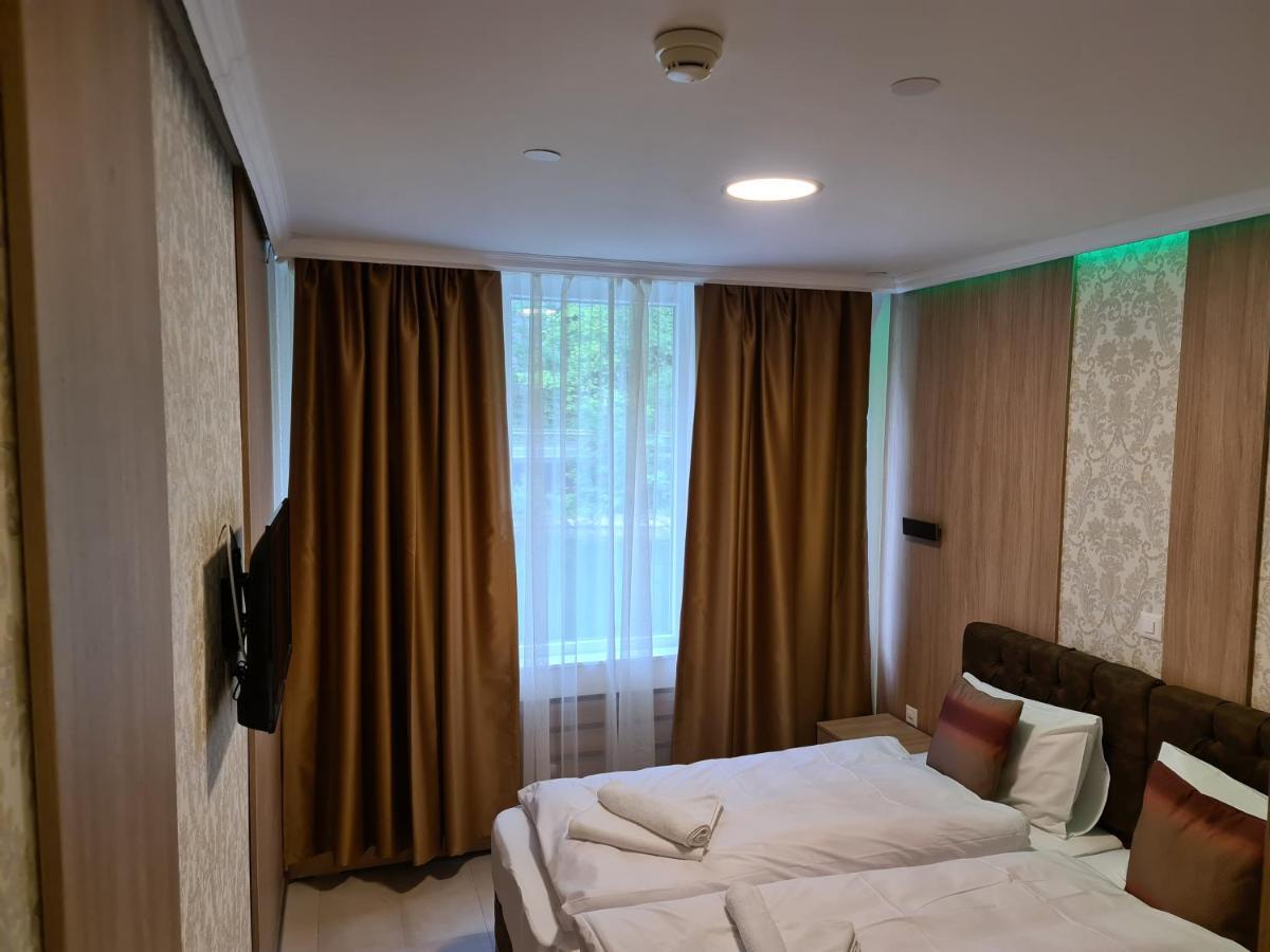 Helvetia Hotel Seewen  ภายนอก รูปภาพ
