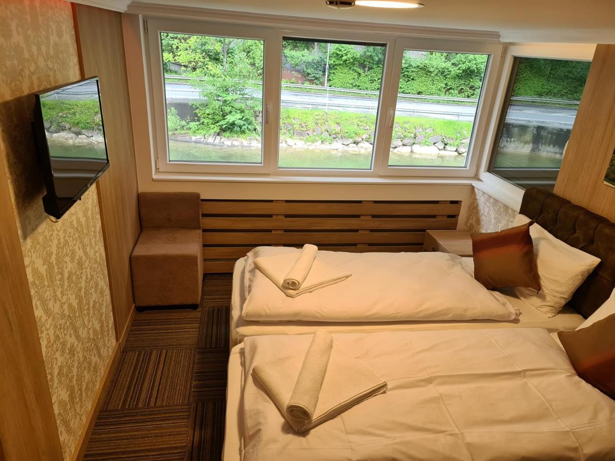 Helvetia Hotel Seewen  ภายนอก รูปภาพ