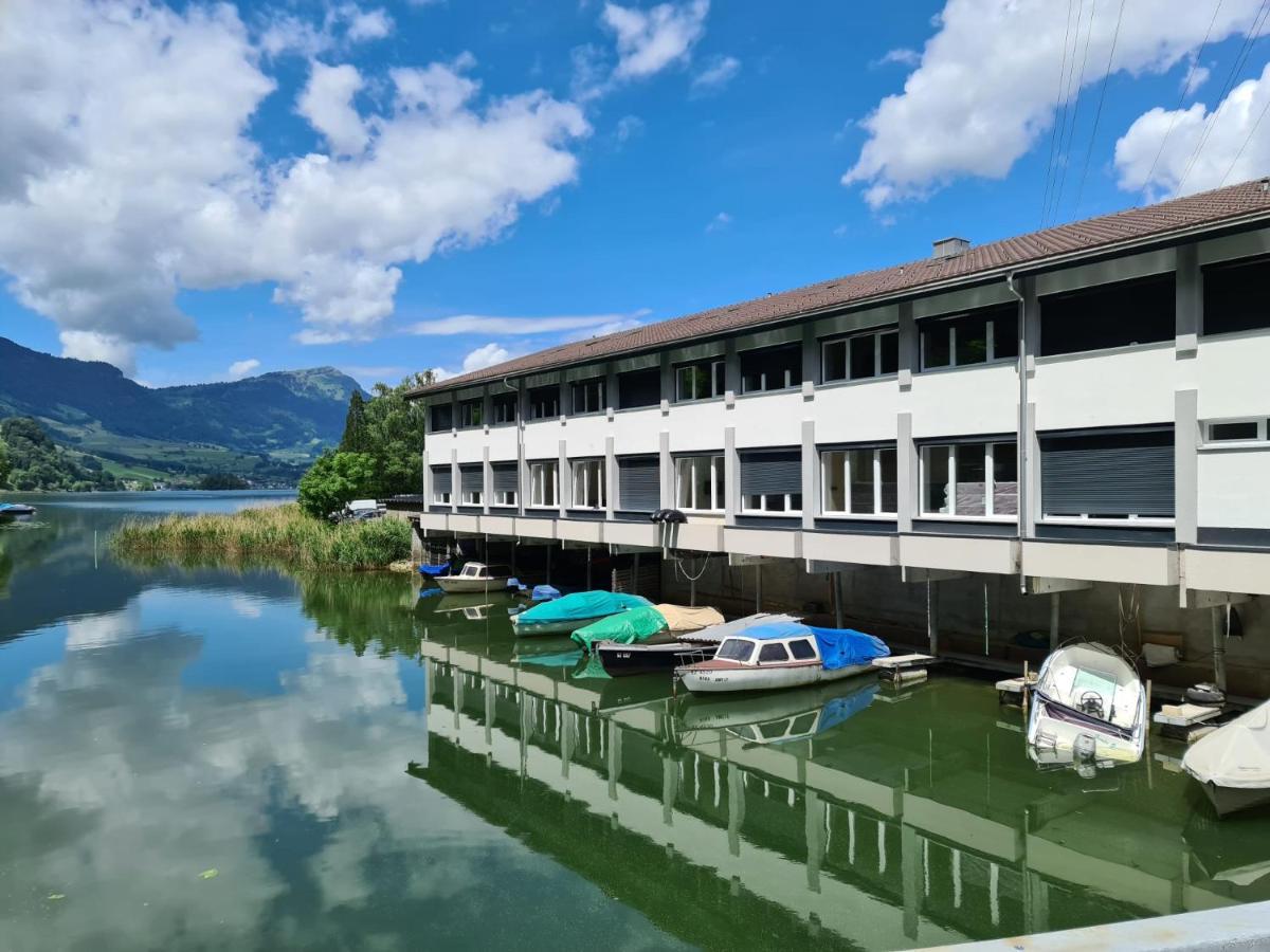 Helvetia Hotel Seewen  ภายนอก รูปภาพ
