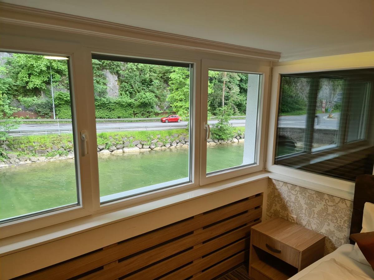 Helvetia Hotel Seewen  ภายนอก รูปภาพ
